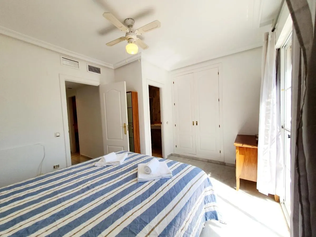 Апартаменты Lomas De Cabopino House Марбелья